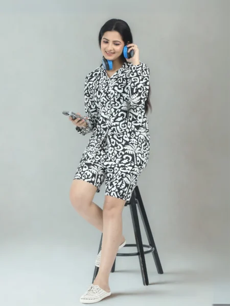 Monochrome Maze - 3 Piece Pyjama & Sleepwear Set